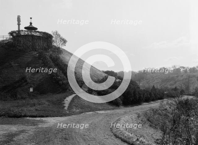 Entrance to aquatic gardens, Forest Park, Springfield, Mass., c.between 1910 and 1920. Creator: Unknown.