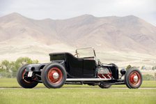 Ford racer 1925. Artist: Simon Clay.