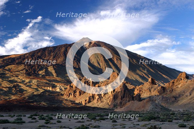 Mount Teide volcano, Parque Nacional del Teide, Tenerife, Canary Islands, 2007.