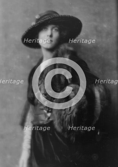 Blair, Lucy, Miss, portrait photograph, 1914 Apr. 12. Creator: Arnold Genthe.