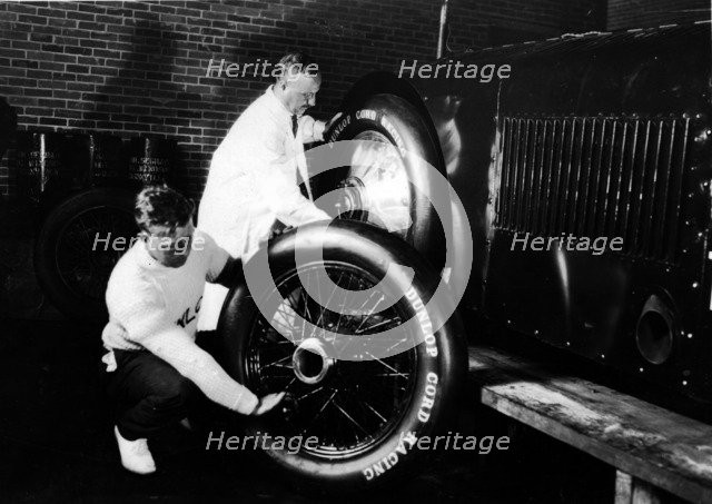 Sunbeam 1000hp World Land speed record attempt at Daytona 1927 Artist: Unknown.