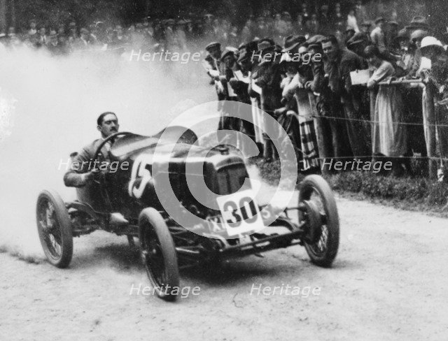 Zborowski driving a 1922 Aston Martin 1.5 litre 'Strasbourg' at Shelsey Walsh, (1922?). Artist: Unknown