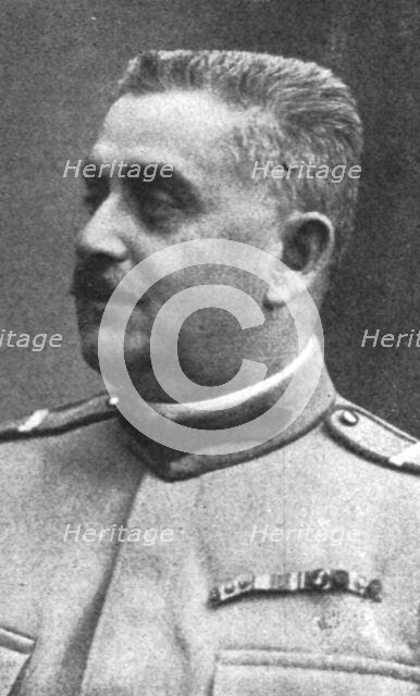 'L'entrée de l'armee Roumaine en Transylvanie; Le general Iliescu, chef d'etat-major gen..., 1916. Creator: Julietta.