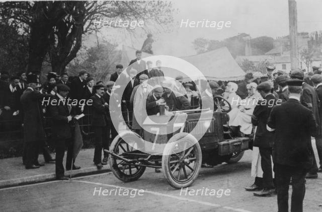 Napier 1905 Gordon Bennett eliminating trials, Clifford Earp. Creator: Unknown.