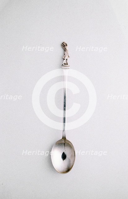 Silver spoon with golfing theme, c1910. Artist: Unknown