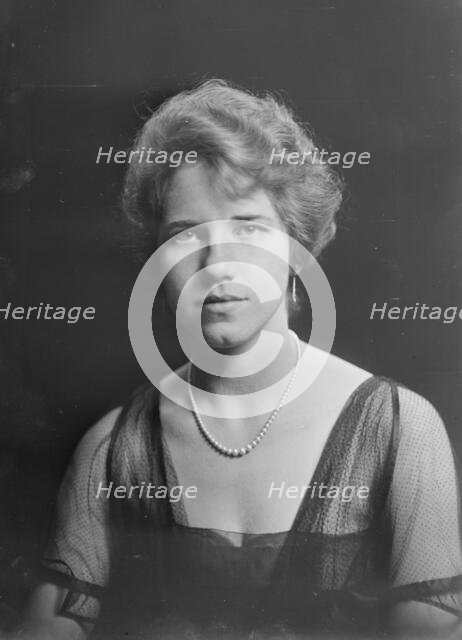 Miss Lucy Patterson, portrait photograph, 1918 Dec. 7. Creator: Arnold Genthe.