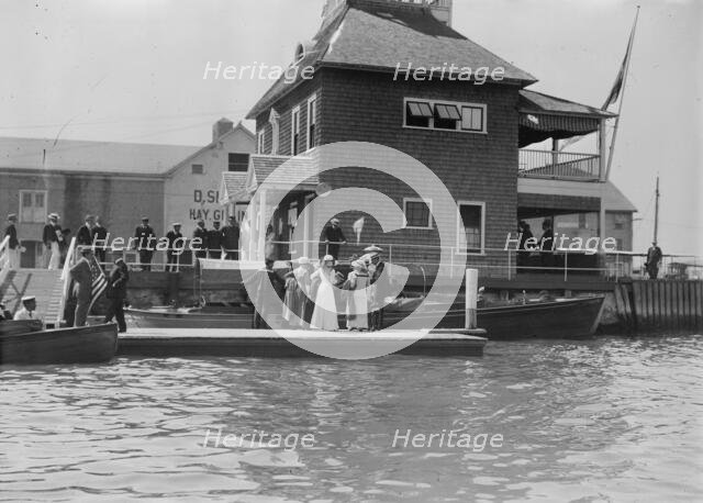 N.Y. Yacht Club Landing - Newport J.J. Astor & party, between c1910 and c1915. Creator: Bain News Service.