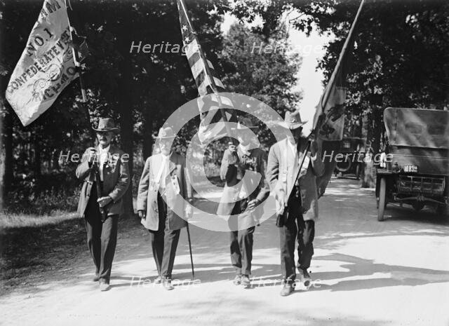 Gettysburg Reunion: G.A.R. & U.C.V. - Veterans of The G.A.R. And of The Confederacy..., 1913. Creator: Harris & Ewing.
