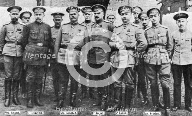 'Le general Goloubeff, chambellan de S.M. chefde la Croix-Rouge russe au Caucase..., 1916. Creator: Unknown.