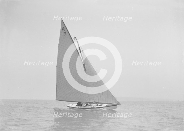 The 7 Metre class 'Ginevra' (K7), 1911. Creator: Kirk & Sons of Cowes.