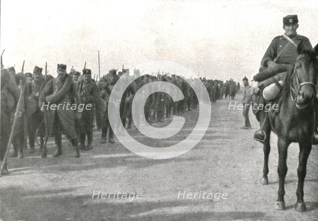 'A Salonique; Tandis que la plus grande partie de l'armee serbe, equisee par sa..., 1916 (1924) Creator: Unknown.