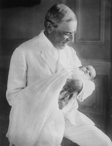 Pres't [i.e., President] Wilson and McAdoo Baby, 1915. Creator: Bain News Service.