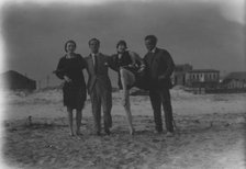 Arnold Genthe and friends in Long Beach, New York, between 1911 and 1942. Creator: Arnold Genthe.