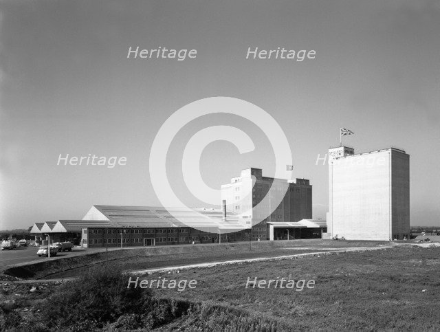 The exterior of Spillers Animal Foods mill, Gainsborough, Lincolnshire, 1962.  Artist: Michael Walters