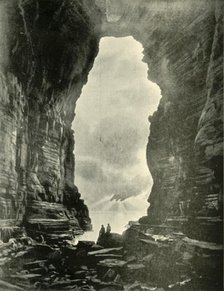 'Tasman's Arch, Eagle Hawk Neck', 1901. Creator: Unknown.