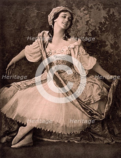 Tamara Karsavina, Russian ballerina, in Nikolai Tcherepnin's ballet 'Le Pavillon d'Armide', 1913. Artist: Unknown