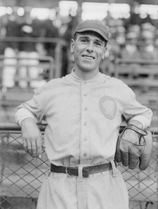 Fred Snodgrass, Boston NL (baseball), 1916. Creator: Bain News Service.