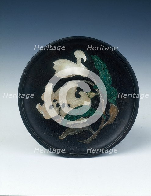 Mother-of-pearl saucer, Qing dynasty, Kangxi period, China, 1662-1722. Artist: Unknown