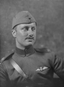 Lieutenant John Renne, portrait photograph, 1918 May. Creator: Arnold Genthe.