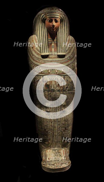The wooden coffin of Pensenhor.