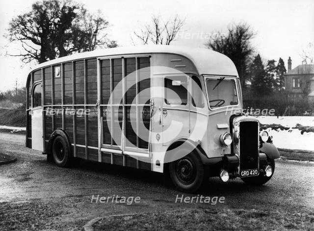 1947 Daimler horsebox by Vincent. Creator: Unknown.