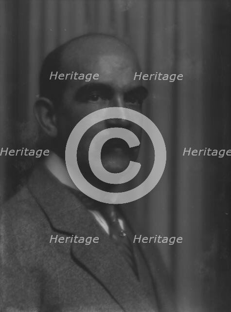 Harris, Victor, portrait photograph, 1913. Creator: Arnold Genthe.