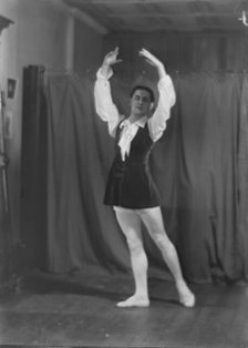 Swiskaya, Countess, male dance partner of, between 1917 and 1929. Creator: Arnold Genthe.