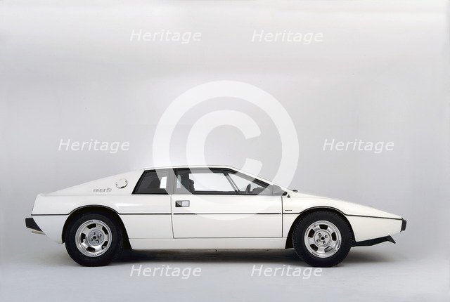 Lotus Esprit 1977 from the James Bond film The Spy Who Loved Me. Artist: Simon Clay.