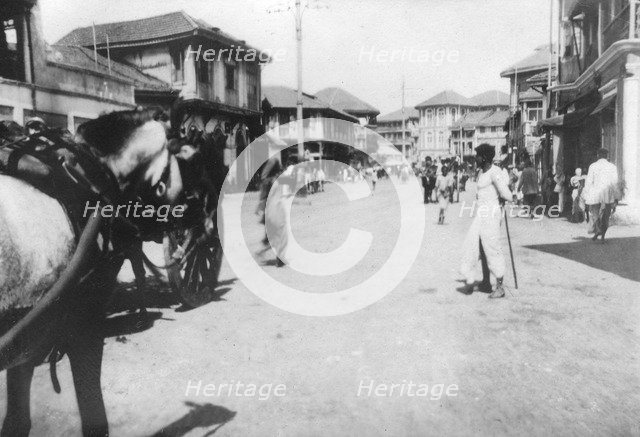 A street in Mumbai (Bombay), India, c1918. Artist: Unknown