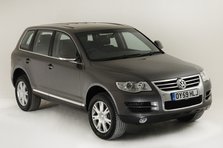 2009 Volkswagen Touareg V6 Tdi Artist: Unknown.