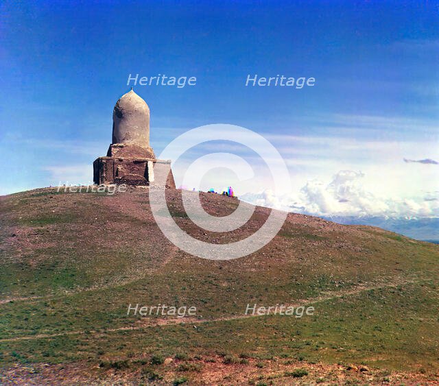 General view of mosque at the top of Chapan-Ata Mountain, Samarkand, between 1905 and 1915. Creator: Sergey Mikhaylovich Prokudin-Gorsky.