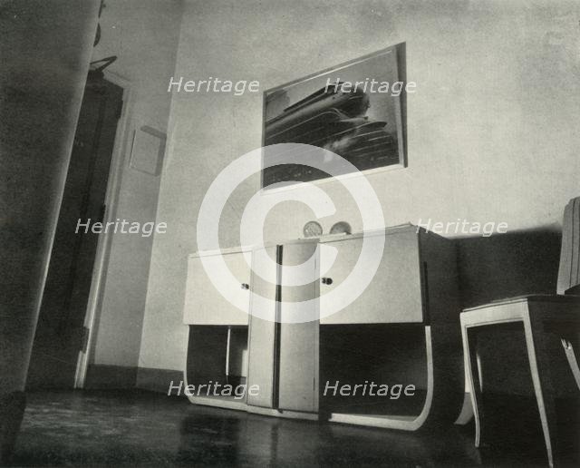 'New York pent-house of Raymond Loewy, designed by himself - Entrance lobby', 1937. Creator: Unknown.