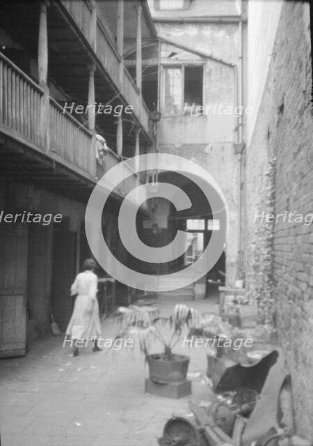 Courtyard, New Orleans, between 1920 and 1926. Creator: Arnold Genthe.