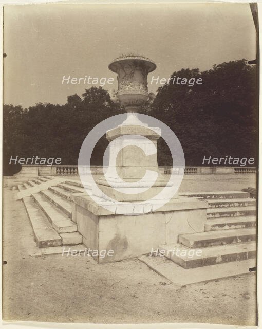 Versailles, Le Parc, 1905. Creator: Eugene Atget.