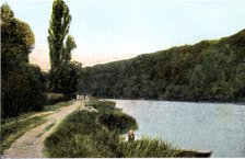 Towing path alongside the Thames, Maidenhead, Berkshire, 20th Century. Artist: Unknown
