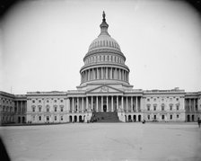 The United States Capitol, central part of bldg., Washington, D.C., 1902. Creator: Unknown.
