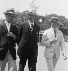 Hale Holden, Center, with Newspapermen, 1917. Creator: Harris & Ewing.
