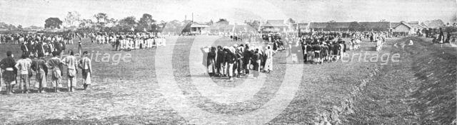 'Nos recrues de trois parties du monde; Tandis que Verdun demeure inebranlable..., 1916 (1924) Creator: Unknown.