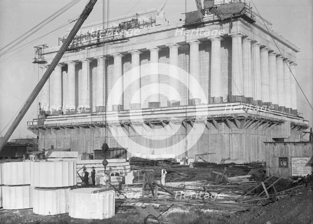 Lincoln Memorial - Under Construction, 1915. Creator: Harris & Ewing.