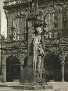 'Bremen - The Roland in front of the Town Hall', 1931. Artist: Kurt Hielscher.