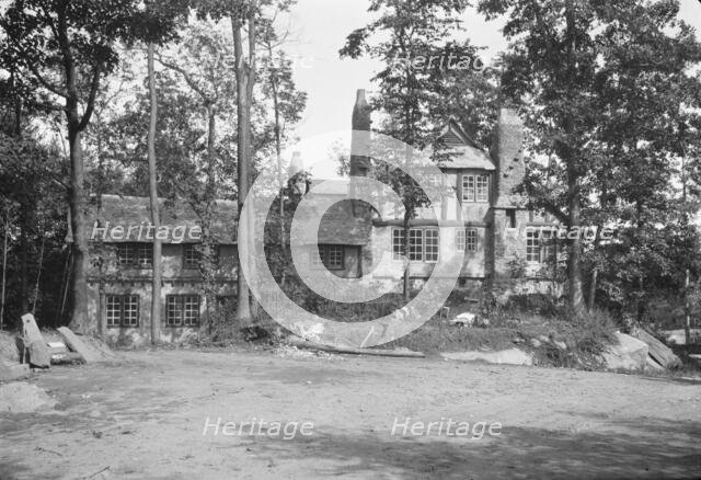 Seton Thompson estate, 1918 Creator: Arnold Genthe.