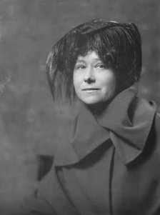 Miss Elsie Dufour, portrait photograph, between 1918 and 1920. Creator: Arnold Genthe.