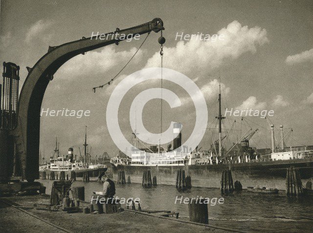 'Im Hamburger Hafen - (In Hamburg Harbour)', 1931. Artist: Kurt Hielscher.