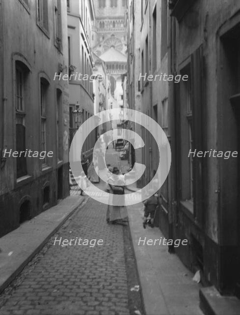 Travel views of Europe, between 1904 and 1938. Creator: Arnold Genthe.