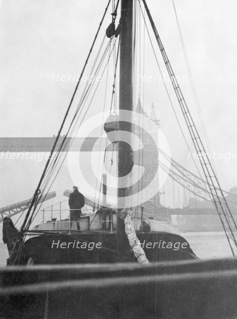 Tower Bridge, Stepney, Tower Hamlets, London. Artist: Unknown