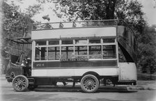 5th Ave. bus, between c1910 and c1915. Creator: Bain News Service.