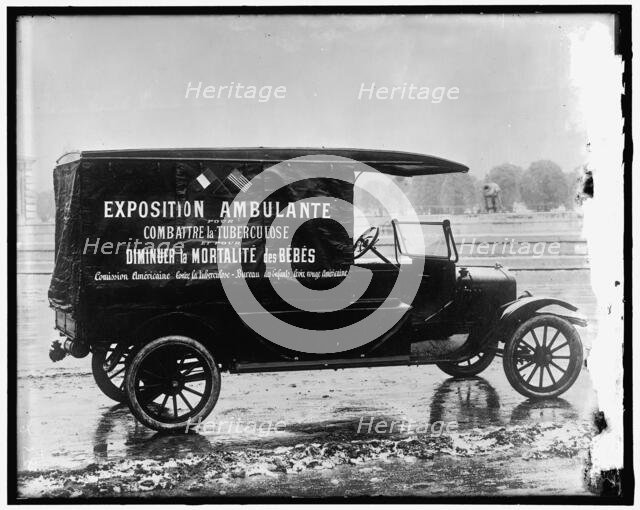 Red Cross, between 1910 and 1920. Creator: Harris & Ewing.