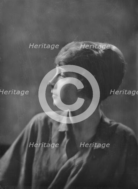 Miss E.S. Wedd, portrait photograph, 1919 Mar. 26. Creator: Arnold Genthe.