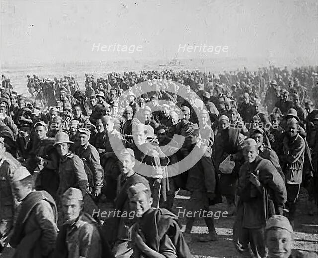 German Prisoners of War in North Africa, 1942. Creator: British Pathe Ltd.