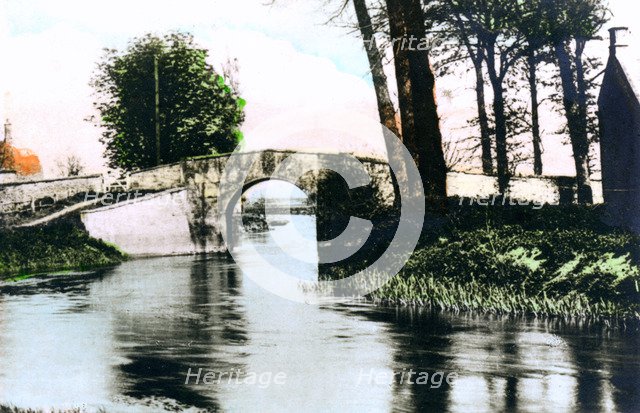 Bridge at Radcot, Oxfordshire, 1926.Artist: Cavenders Ltd